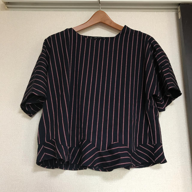 ZARA(ザラ)のZARA BASIC  ザラ　トップス レディースのトップス(カットソー(半袖/袖なし))の商品写真