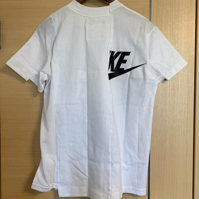 sacai(サカイ)のnike sacai Tシャツ ナイキ サカイ XS レディースのトップス(Tシャツ(半袖/袖なし))の商品写真