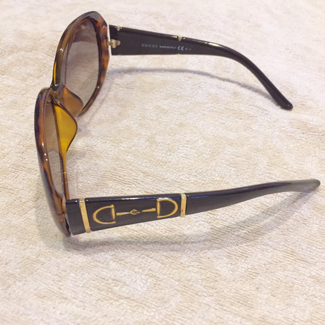 Gucci(グッチ)のGUCCI サングラス  レデース レディースのファッション小物(サングラス/メガネ)の商品写真