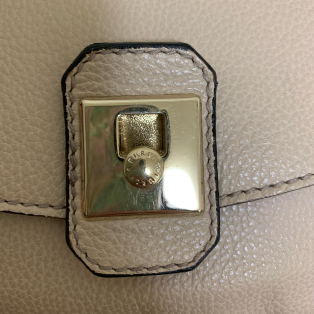 Furla(フルラ)のさくらさくさま専用⭐︎美品　フルラ　ショルダーバッグ　ベージュ　レザー　バッグ レディースのバッグ(ショルダーバッグ)の商品写真