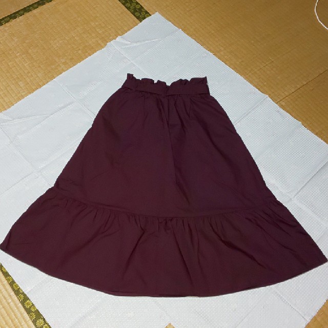 UNIQLO(ユニクロ)のまり様専用　ユニクロ ハイウエストリボンフリルスカート レディースのスカート(ひざ丈スカート)の商品写真