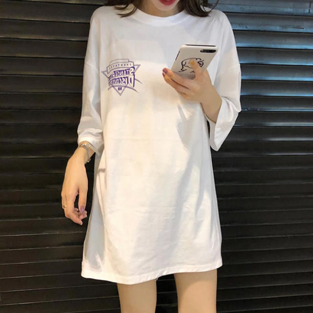 17㎏完売商品！韓国ファッション☆【 新品 】 ビッググラフィックTシャツ XL レディースのトップス(Tシャツ(半袖/袖なし))の商品写真