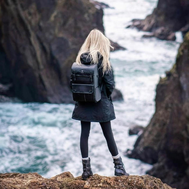 新品タグ付き】VINTA Black Matte Backpackの通販 by TK's shop|ラクマ