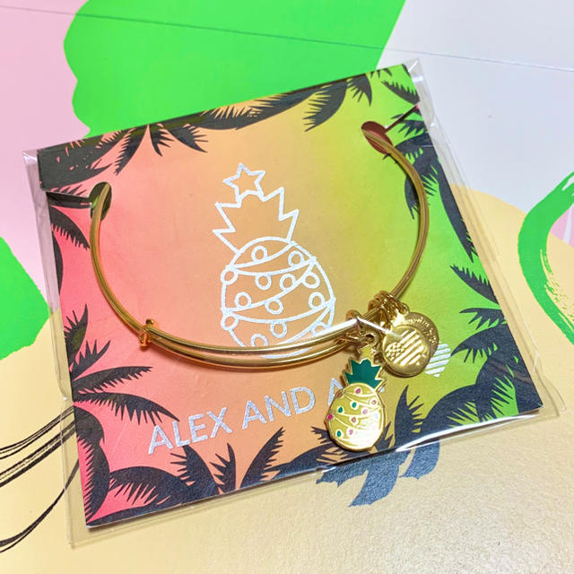 専用です　【ALEX and ANI】バングル　パイナップル Pineapple レディースのアクセサリー(ブレスレット/バングル)の商品写真