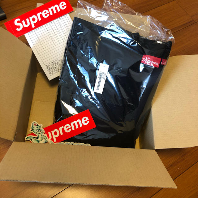 Supreme(シュプリーム)のSupreme cutout logo crewneck  L 未使用 メンズのトップス(スウェット)の商品写真