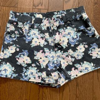 ローリーズファーム(LOWRYS FARM)の花柄ショートパンツ　2枚(ショートパンツ)