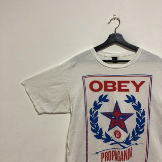 オベイ(OBEY)の【定番】OBEY☆ビッグロゴ入り半袖Tシャツ　トレフォイルロゴ　シンプル(Tシャツ/カットソー(半袖/袖なし))