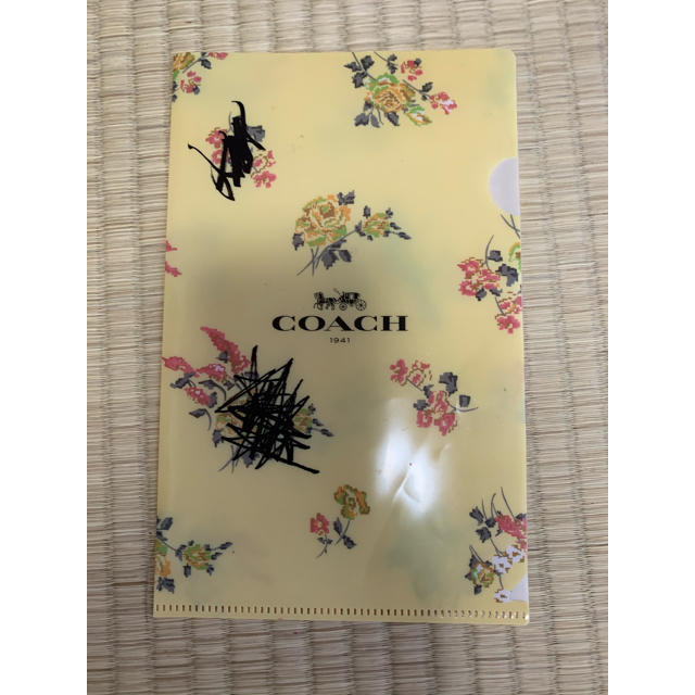 COACH(コーチ)の雑誌付録coach クリアファイル二枚 エンタメ/ホビーのアニメグッズ(クリアファイル)の商品写真