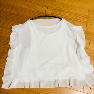 ザラ(ZARA)のZARA トップス(カットソー(半袖/袖なし))