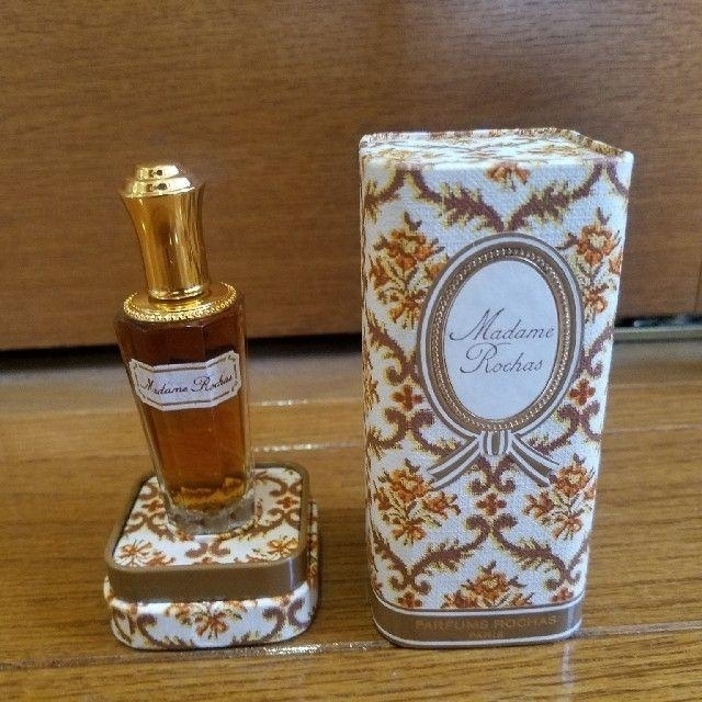 ROCHAS - マダムロシャス PARFUMS ROCHAS 未開封 13ml 7本 ばら売可の通販 by ラテ's shop｜ロシャスならラクマ