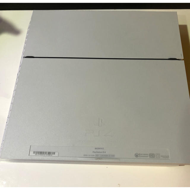 PlayStation4(プレイステーション4)のプレイステーション4 　PS4　CUH-1200Ａ電源ケーブルとＨＤＭＩのみ エンタメ/ホビーのゲームソフト/ゲーム機本体(家庭用ゲーム機本体)の商品写真