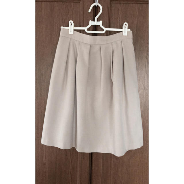 ViS(ヴィス)のベージュ＊ギャザースカート レディースのスカート(ひざ丈スカート)の商品写真