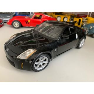 日産フェアレディ  Nissan Fairlady   1/18(ミニカー)