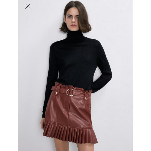 ZARA(ザラ)のZARA プリーツ入りレザー風ミニスカート レディースのスカート(ミニスカート)の商品写真