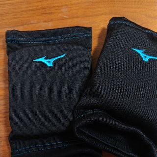 ミズノ(MIZUNO)の新品  ミズノ ジュニア バレーボールひざサポーター(バレーボール)