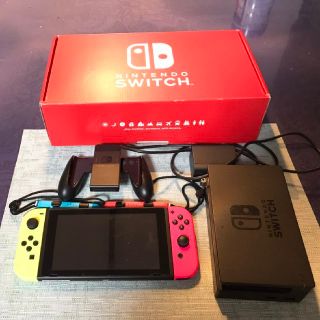 ニンテンドースイッチ(Nintendo Switch)のswitch 本体　中古品(家庭用ゲーム機本体)