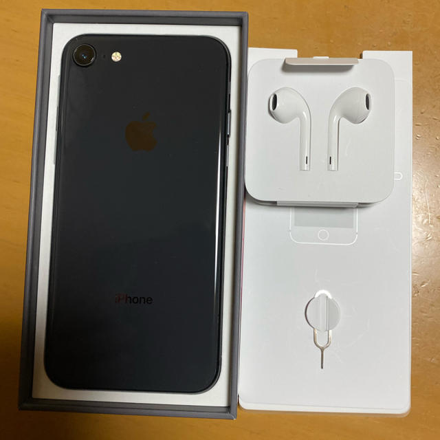 iPhone8 64GB スペースグレイ　SIMフリー