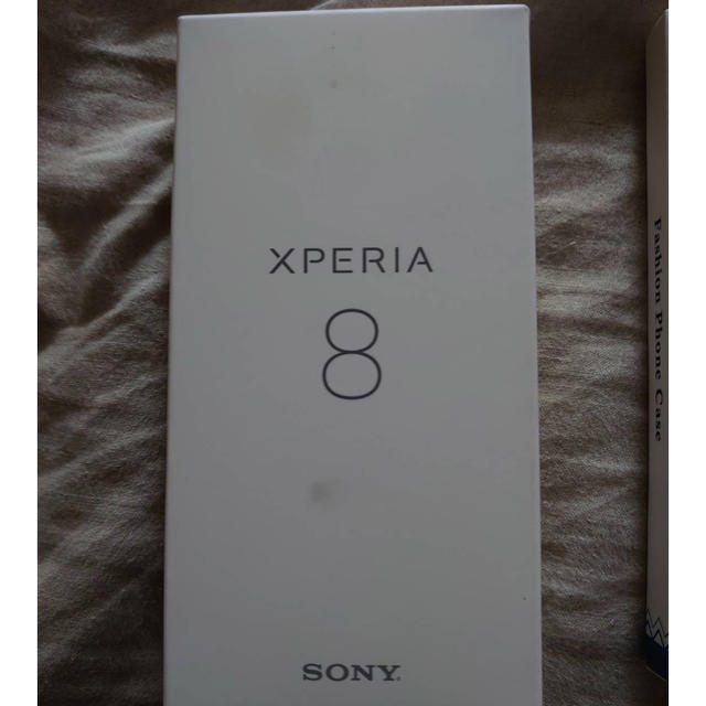 SONY(ソニー)のXperia8 スマホ/家電/カメラのスマートフォン/携帯電話(スマートフォン本体)の商品写真