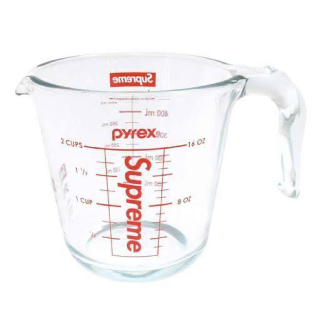 Supreme(シュプリーム)のsupreme Pyrex 計量カップ インテリア/住まい/日用品のキッチン/食器(グラス/カップ)の商品写真