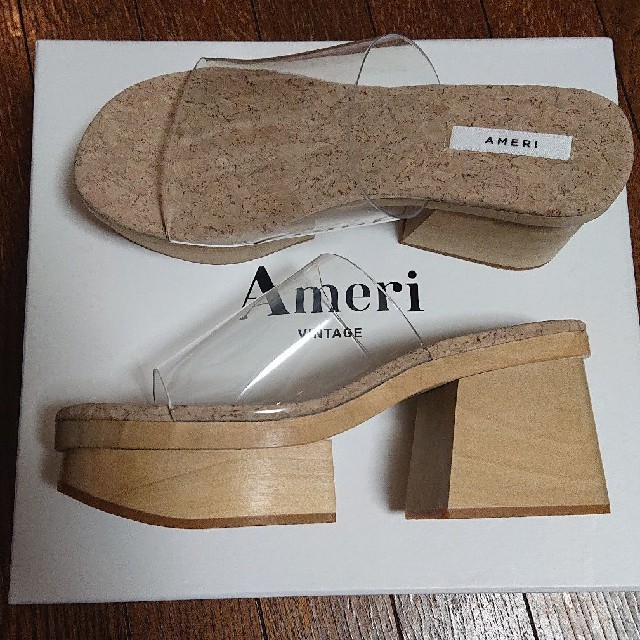 Ameri VINTAGE(アメリヴィンテージ)のMEDI CLEAR GETA WOOD SANDAL クリアサンダル レディースの靴/シューズ(サンダル)の商品写真