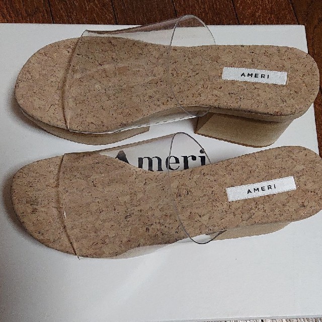 Ameri VINTAGE(アメリヴィンテージ)のMEDI CLEAR GETA WOOD SANDAL クリアサンダル レディースの靴/シューズ(サンダル)の商品写真