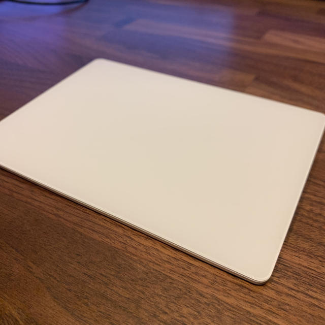 APPLE MAGIC TRACKPAD 2 箱なし　本体のみ