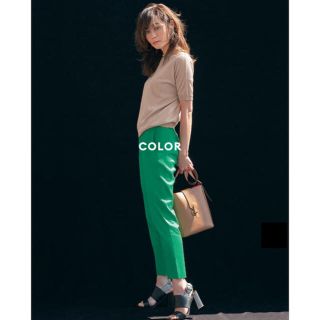 バナナリパブリック(Banana Republic)のBanana Republic × Marisol グリーンクロップドパンツ(クロップドパンツ)