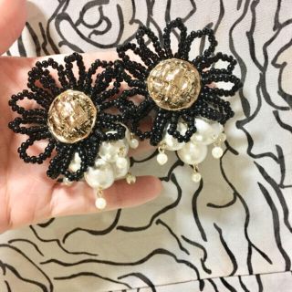 ハンドメイド ピアス イヤリング 大ぶりピアス 大ぶりイヤリング 大人可愛い(ピアス)