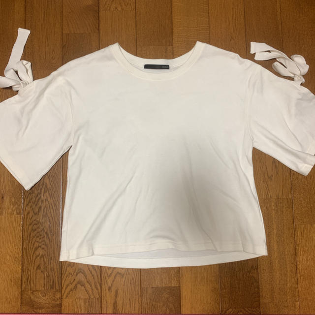heather(ヘザー)のheather ヘザー　袖リボンTシャツ トップス カットソー レディースのトップス(Tシャツ(半袖/袖なし))の商品写真