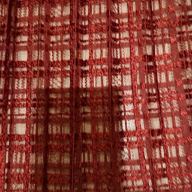 MK MICHEL KLEIN(エムケーミッシェルクラン)のミッシェルクラン レースプリーツスカート 赤 レディースのスカート(ひざ丈スカート)の商品写真