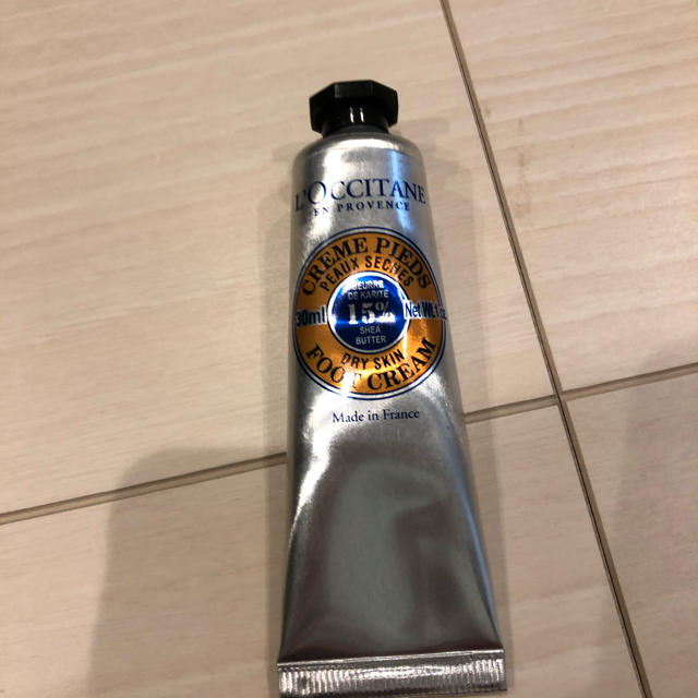 L'OCCITANE(ロクシタン)の【新品・未使用】ロクシタン　フットクリーム 30ml コスメ/美容のボディケア(フットケア)の商品写真