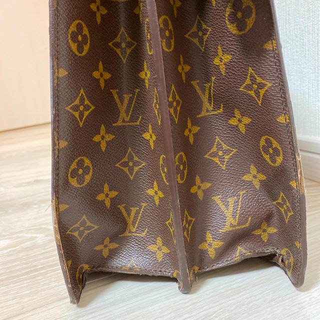 LOUIS VUITTON(ルイヴィトン)のルイヴィトン モノグラム コンセイエ メンズのバッグ(ビジネスバッグ)の商品写真