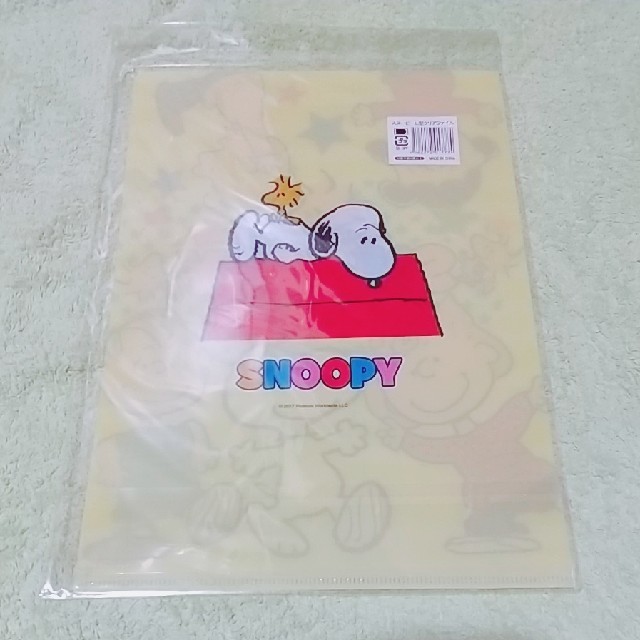 SNOOPY(スヌーピー)のスヌーピー　L型クリアファイル エンタメ/ホビーのアニメグッズ(クリアファイル)の商品写真