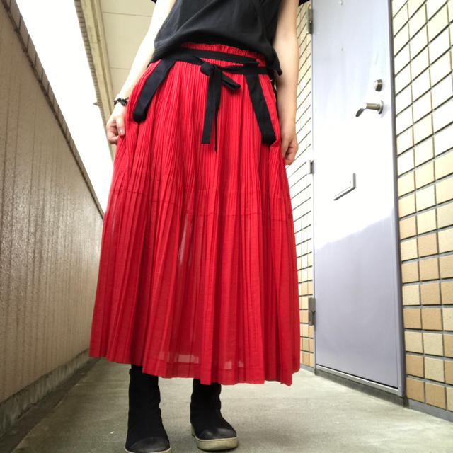 【ご予約品】 GARCONS des COMME - スカート　赤 GARCONS des COMME tricot ロングスカート