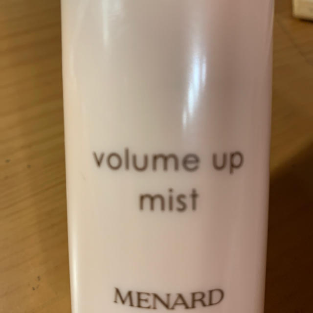 MENARD(メナード)のお値下げ中❗️メナード　クロワボリュームアップミスト コスメ/美容のヘアケア/スタイリング(ヘアウォーター/ヘアミスト)の商品写真