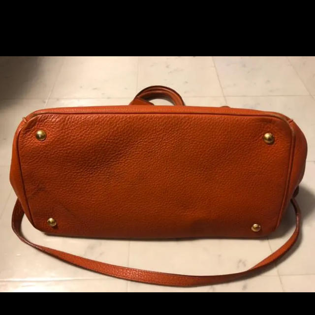 PRADA(プラダ)のPRADAレザー ハンドバッグ ショルダーバッグ　オレンジ レディースのバッグ(ハンドバッグ)の商品写真