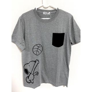 ピーナッツ(PEANUTS)の【新品】スヌーピータウンショップ限定デザイン　Tシャツ　Mサイズ　最終値下げ(Tシャツ(半袖/袖なし))