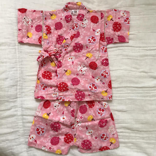 しまむら(シマムラ)のくろわっさんすべべ 甚平 90 キッズ/ベビー/マタニティのキッズ服女の子用(90cm~)(甚平/浴衣)の商品写真