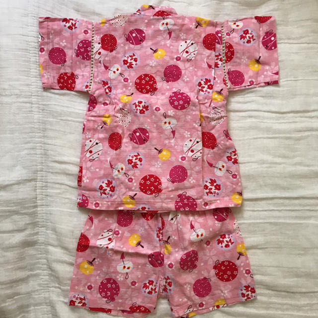 しまむら(シマムラ)のくろわっさんすべべ 甚平 90 キッズ/ベビー/マタニティのキッズ服女の子用(90cm~)(甚平/浴衣)の商品写真