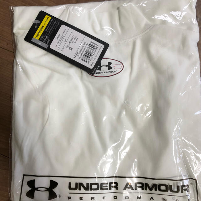 UNDER ARMOUR(アンダーアーマー)のアンダーアーマー　シャツ　インナー　新品　未使用　価格交渉ok メンズのトップス(シャツ)の商品写真