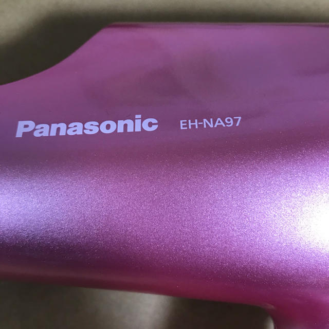 Panasonic(パナソニック)のパナソニック　ヘアドライヤーナノケア　EH-NA97 ピンク　未使用品 スマホ/家電/カメラの美容/健康(ドライヤー)の商品写真