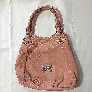 マークバイマークジェイコブス(MARC BY MARC JACOBS)のマークバイマークジェイコブス　サーモンピンク　バック(ハンドバッグ)