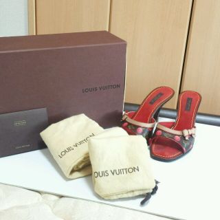 ルイヴィトン(LOUIS VUITTON)のLOUIS VUITTONヒールサンダル(サンダル)