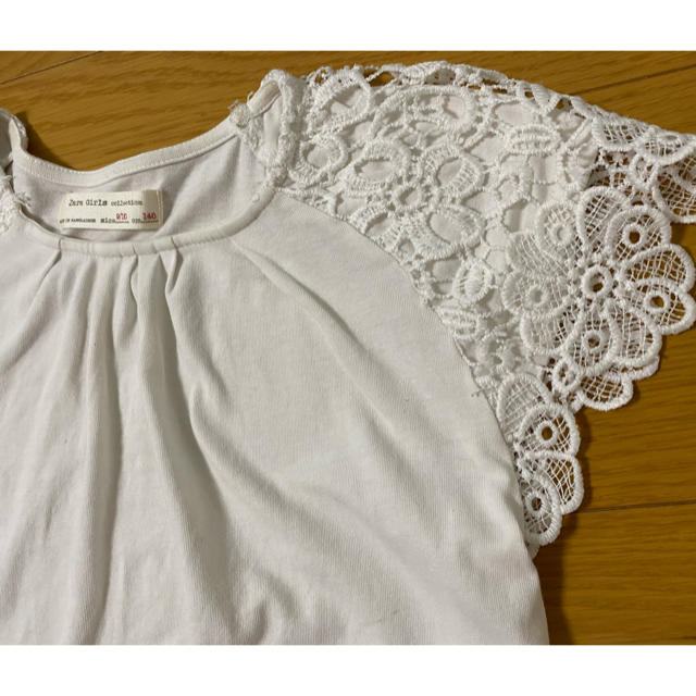 ZARA KIDS(ザラキッズ)のレースティシャツ キッズ/ベビー/マタニティのキッズ服女の子用(90cm~)(Tシャツ/カットソー)の商品写真