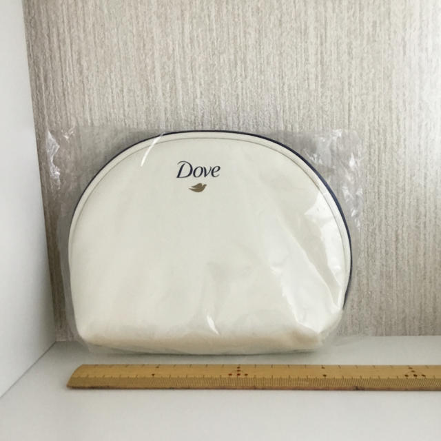 Dove 白いポーチ レディースのファッション小物(ポーチ)の商品写真