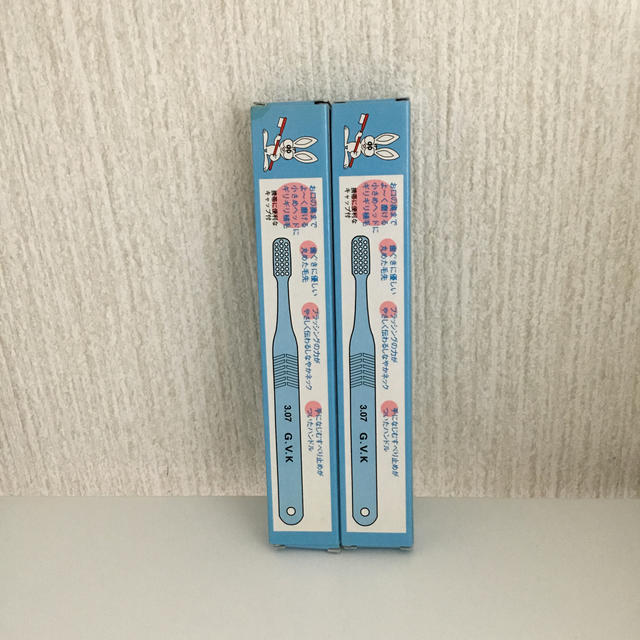 お値下げ中！KOデンタル　GVK3.07 Medium歯ブラシ　ブルー2本セット コスメ/美容のオーラルケア(歯ブラシ/デンタルフロス)の商品写真