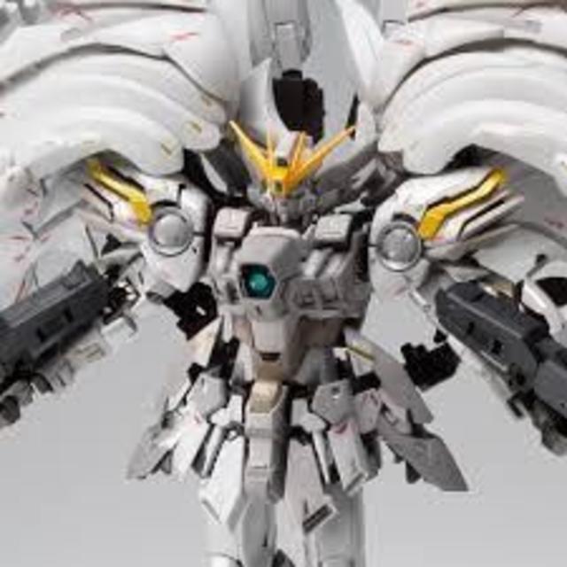 輸送箱未開封 ウイングガンダム スノーホワイトプレリュード エンタメ/ホビーのおもちゃ/ぬいぐるみ(模型/プラモデル)の商品写真