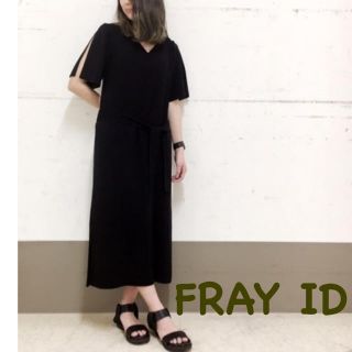 フレイアイディー(FRAY I.D)のFRAY I.D Vネック　ベルト付ワンピ(ロングワンピース/マキシワンピース)