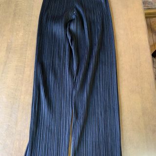 プリーツプリーズイッセイミヤケ(PLEATS PLEASE ISSEY MIYAKE)のイッセイミヤケ　パンツ　(カジュアルパンツ)