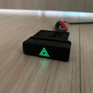 ハザードスイッチ　レインボーLED打ち替え済み品⭐️(車内アクセサリ)